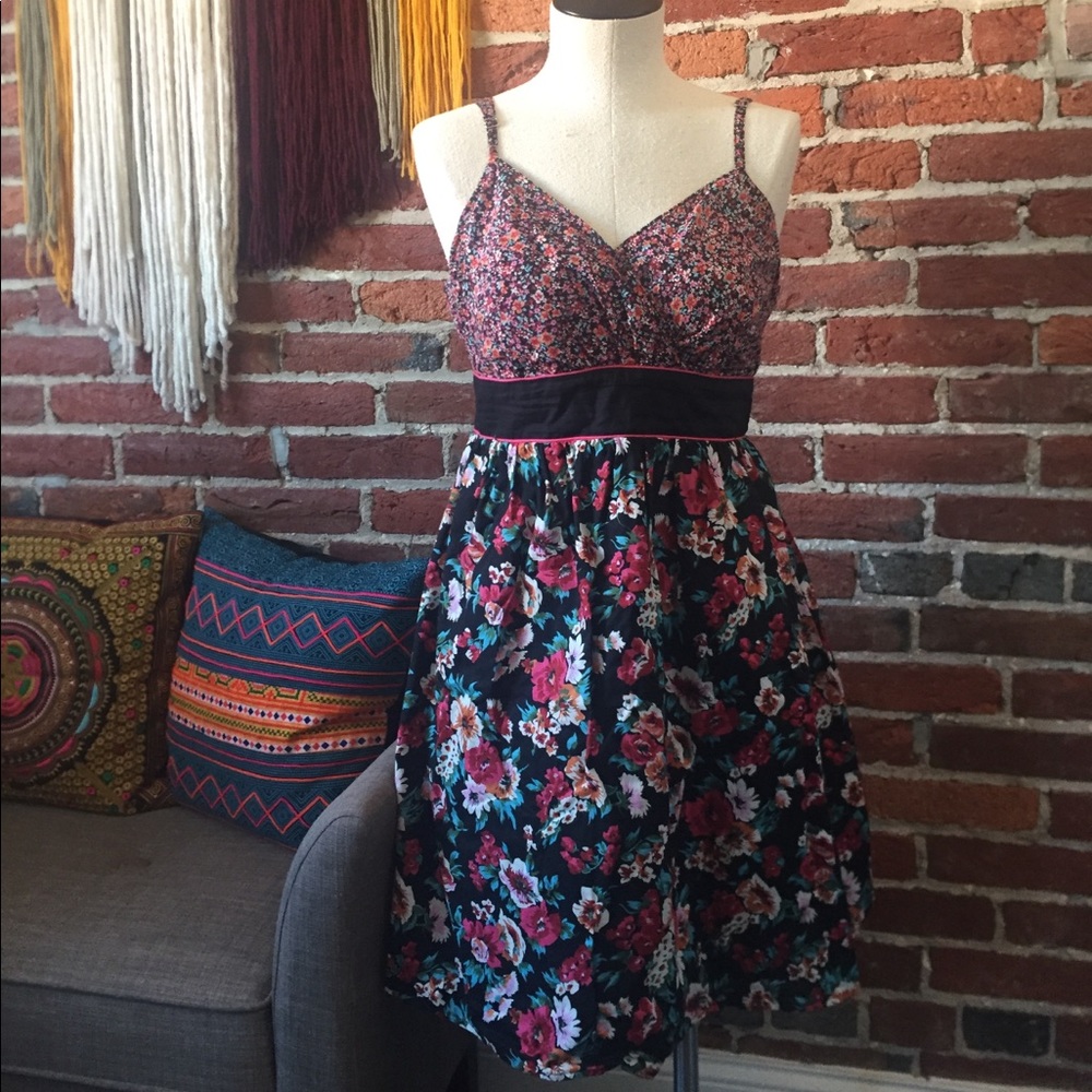 Floral dress lewk